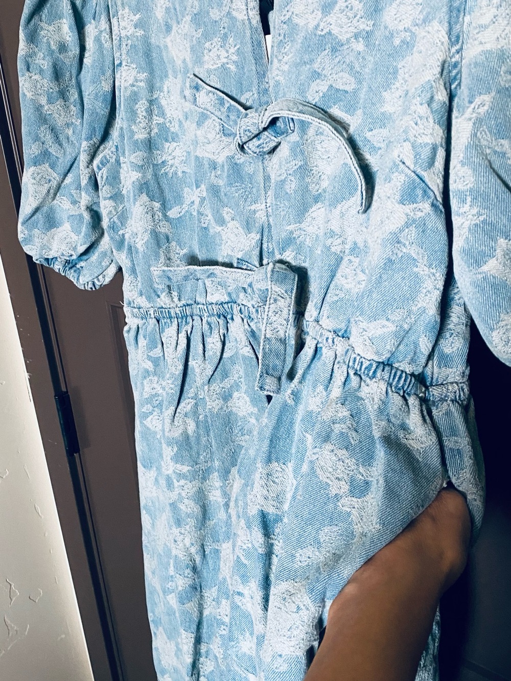NWT Boutique Denim Floral print Dress w/ pockets Tie-Front Puff Sleeve Midi Dres - Picture 10 of 10